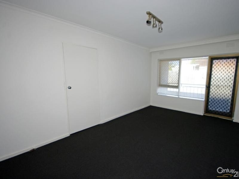 4/264 Neerim Road, Carnegie VIC 3163