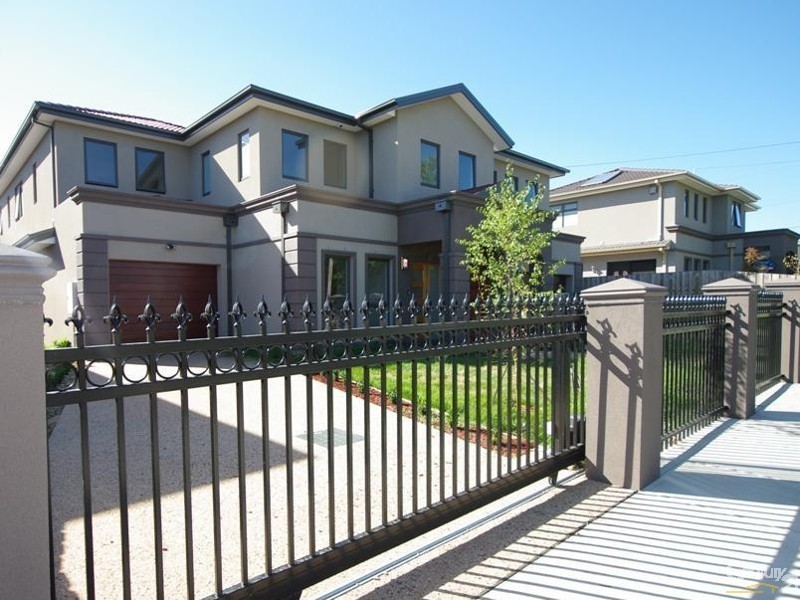 2B Osborne Avenue, Bentleigh VIC 3204