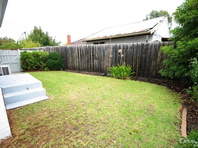 2/17 Fitzroy Street, Bentleigh VIC 3204