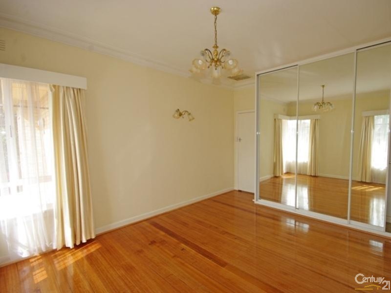 26 Park Crescent, Bentleigh VIC 3204