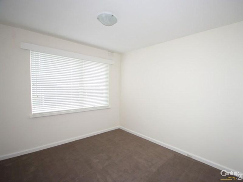 1/9 Barker Street, Cheltenham VIC 3192