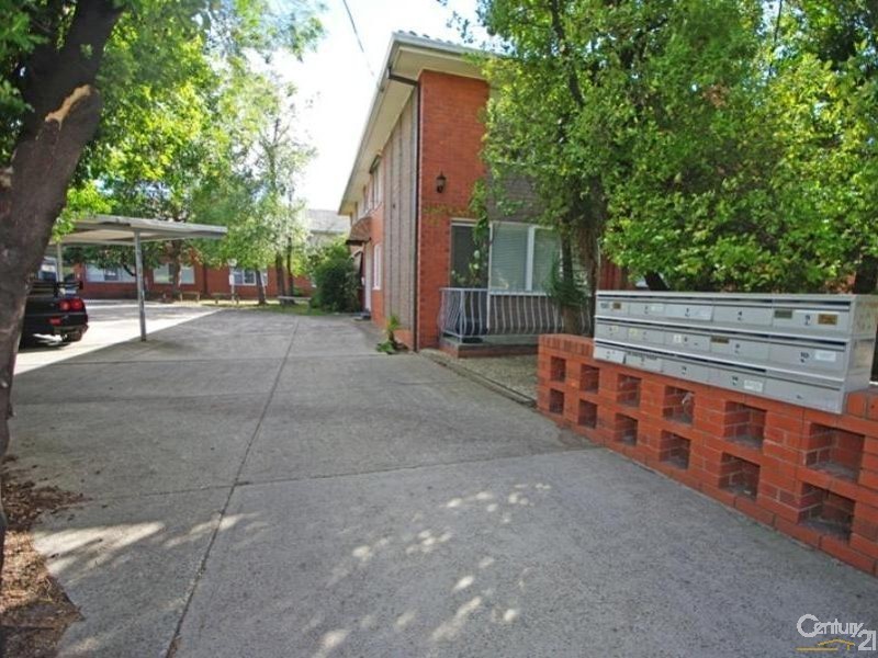 1/9 Barker Street, Cheltenham VIC 3192