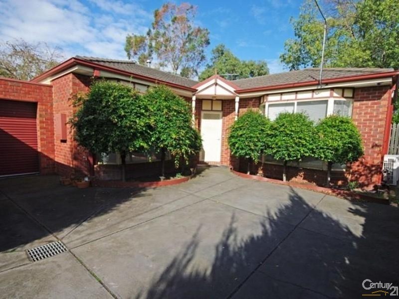 2/8 Ward Avenue, Oakleigh South VIC 3167