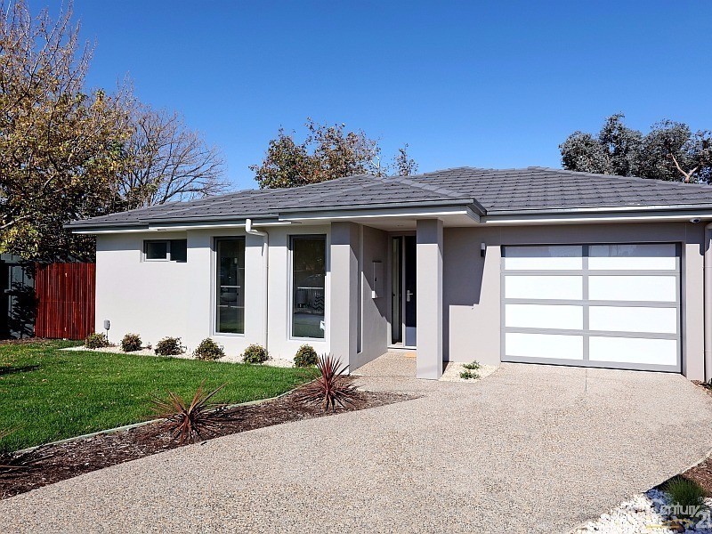 10B Narooma Street, Moorabbin VIC 3189