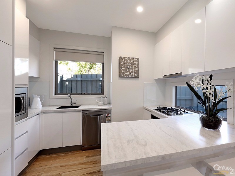 10B Narooma Street, Moorabbin VIC 3189