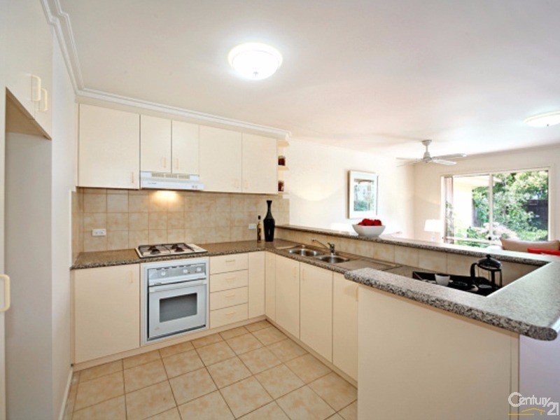 2/16 Wembley Grove, Mckinnon VIC 3204