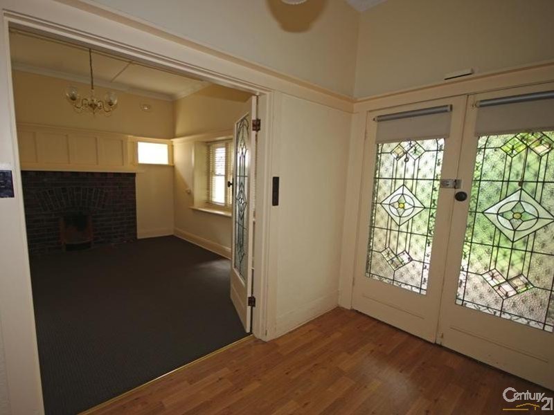 15 Service Street, Caulfield North VIC 3161