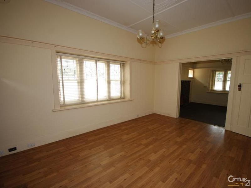 15 Service Street, Caulfield North VIC 3161