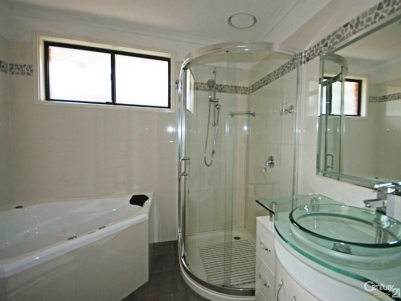 34 Sandleford Place, Dingley Village VIC 3172