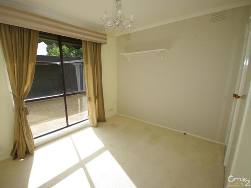 34 Sandleford Place, Dingley Village VIC 3172