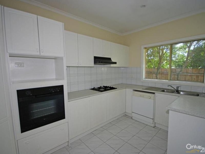 2/28 Murrong Avenue, Bentleigh East VIC 3165