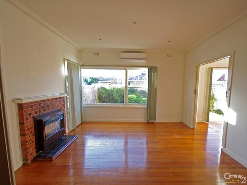 98 Tucker Road, Bentleigh VIC 3204