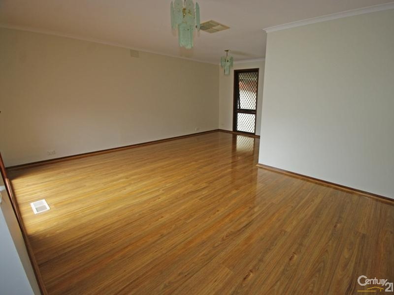 3 Hunt Crescent, Clarinda VIC 3169