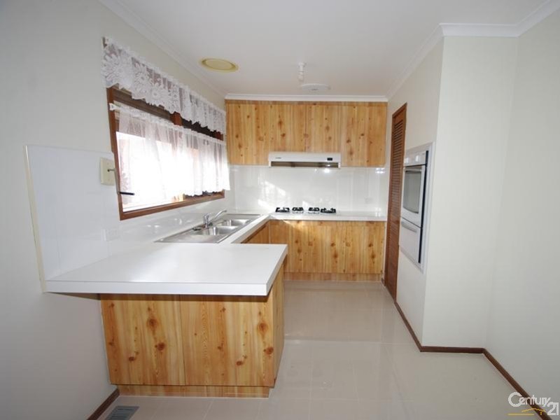 3 Hunt Crescent, Clarinda VIC 3169