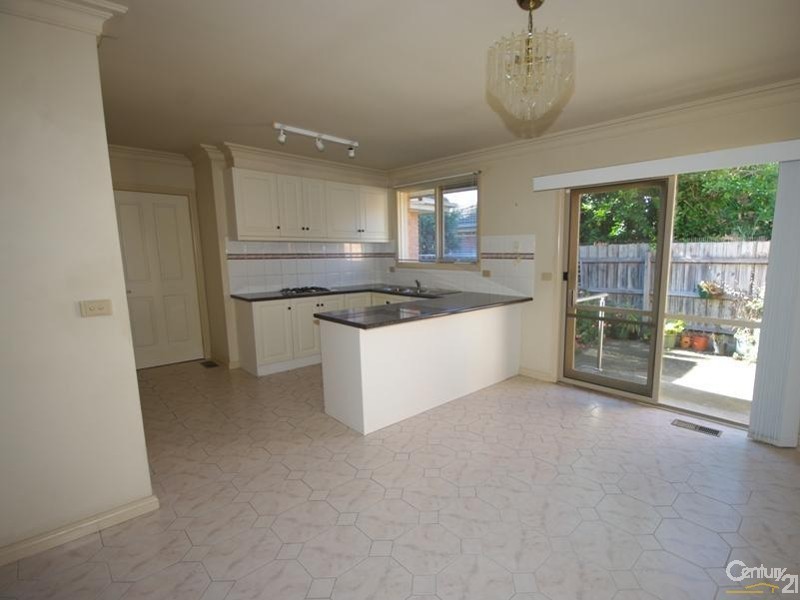 2/4B Bevis Street, Bentleigh VIC 3204