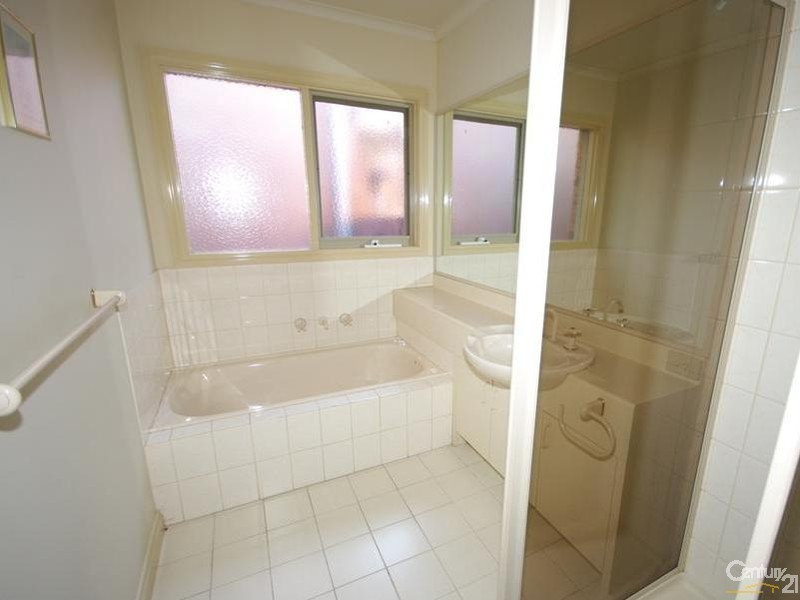 2/4B Bevis Street, Bentleigh VIC 3204