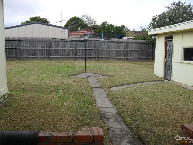 10 Austin Street, Hughesdale VIC 3166