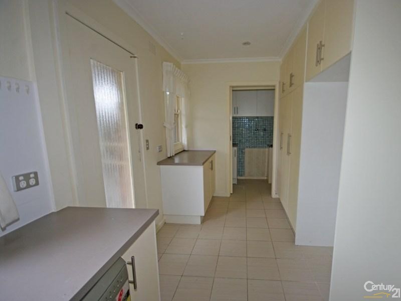 16 St James Avenue, Bentleigh VIC 3204