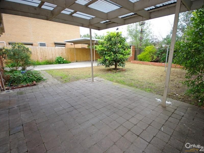 16 St James Avenue, Bentleigh VIC 3204