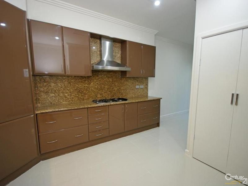 15 Quinns Road, Bentleigh East VIC 3165