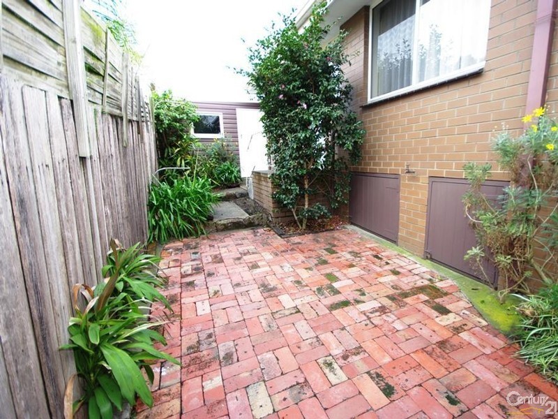 2/2 Rowland Street, Bentleigh East VIC 3165