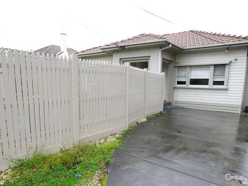 18A Lewis Street, Mckinnon VIC 3204