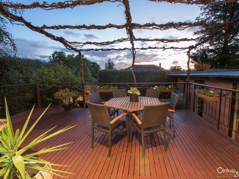 13 Tucker Road, Bentleigh VIC 3204