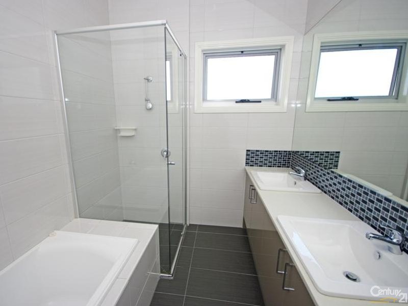 12A Gray Street, Bentleigh East VIC 3165