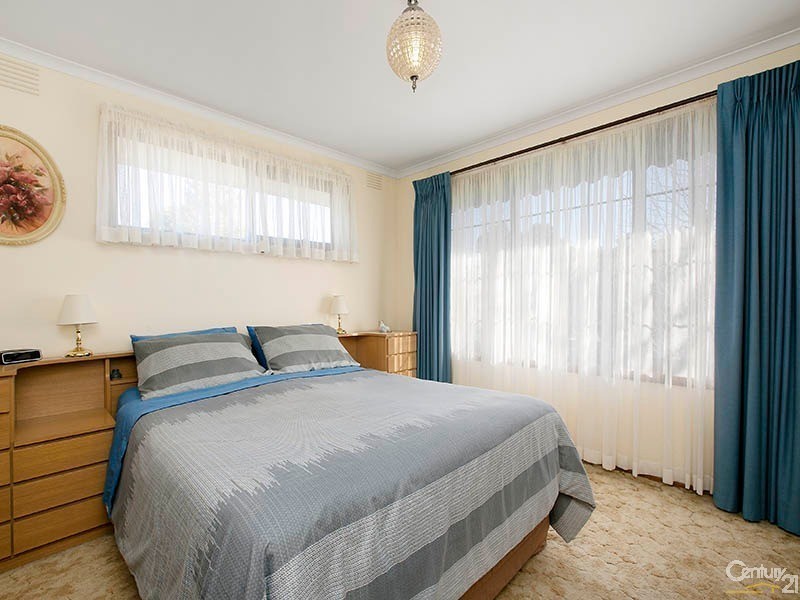 34 Lorna Street, Cheltenham VIC 3192