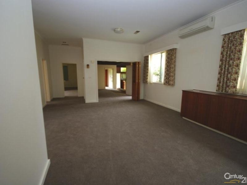 4 Kooringa Road, Carnegie VIC 3163