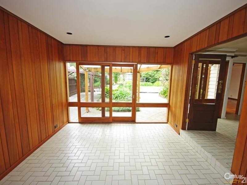 10 Moylan Street, Bentleigh East VIC 3165