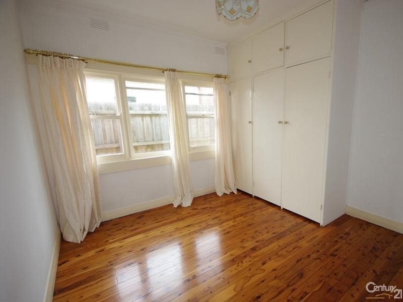 10 Moylan Street, Bentleigh East VIC 3165