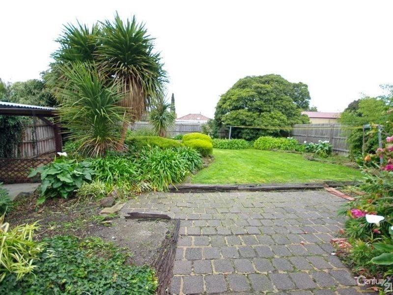 10 Moylan Street, Bentleigh East VIC 3165