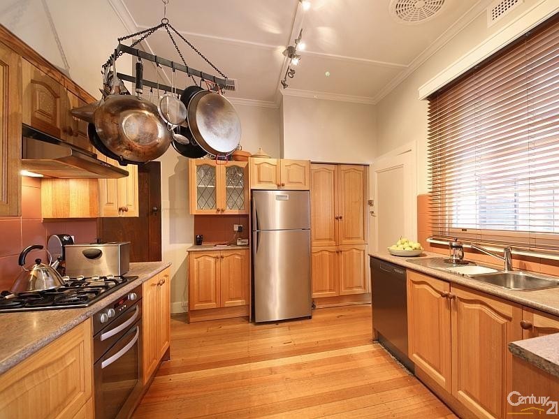 2 Bewdley Street, Ormond VIC 3204