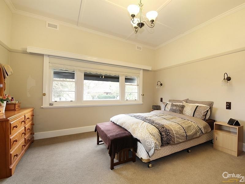 2 Bewdley Street, Ormond VIC 3204