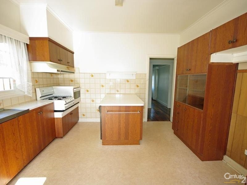 33 Small Road, Bentleigh VIC 3204
