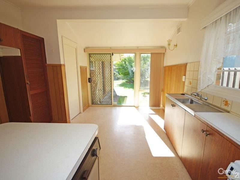 33 Small Road, Bentleigh VIC 3204