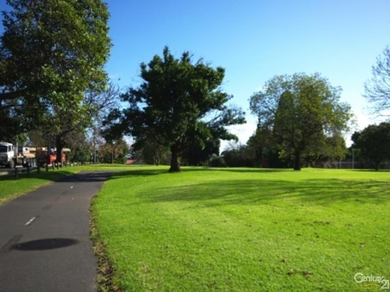 2/16  Marara Road, Caulfield South VIC 3162