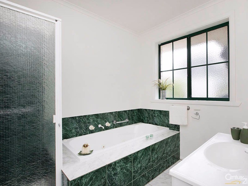 38 Royena Road, Moorabbin VIC 3189