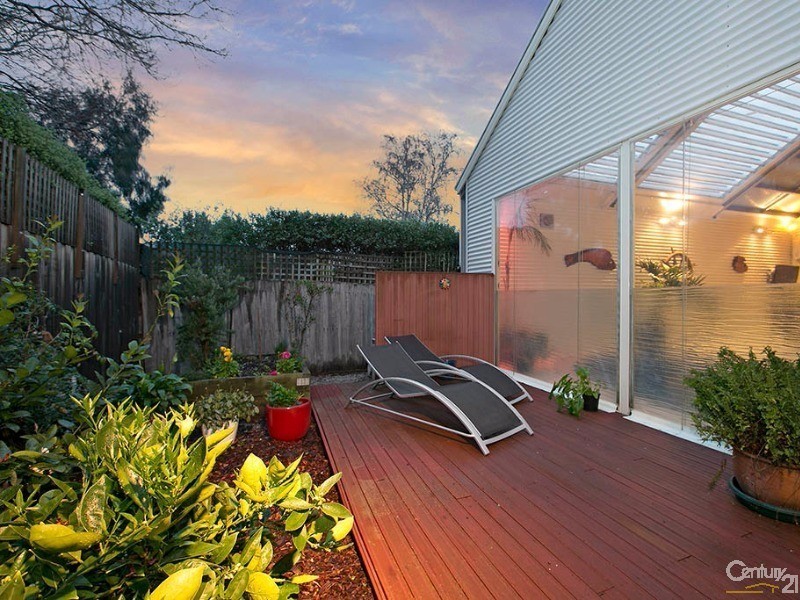 17 Graham Avenue, Mckinnon VIC 3204