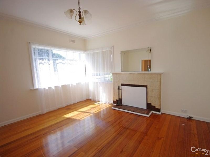 39A Prince Edward Avenue, Mckinnon VIC 3204