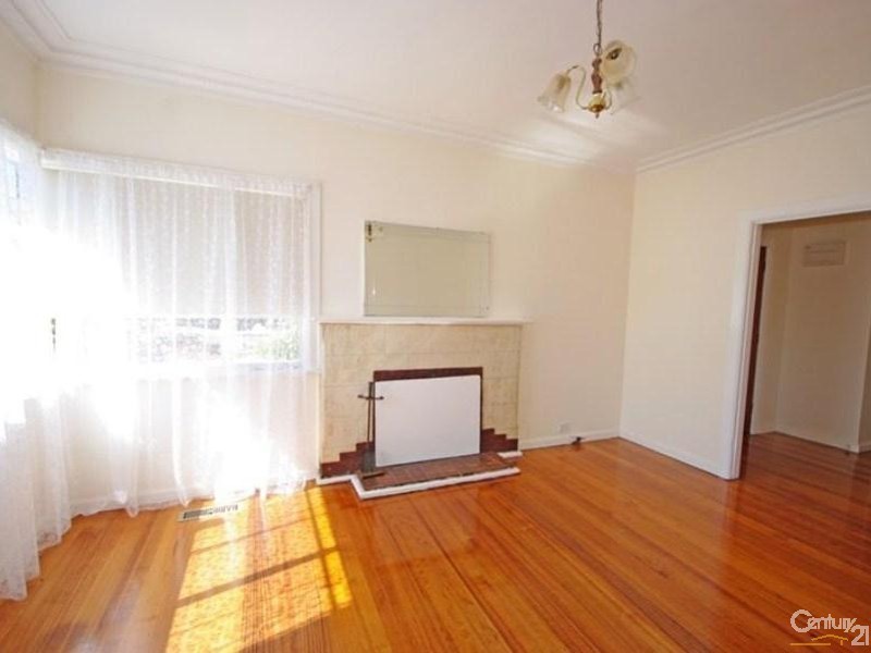 39A Prince Edward Avenue, Mckinnon VIC 3204