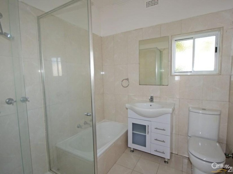 39A Prince Edward Avenue, Mckinnon VIC 3204