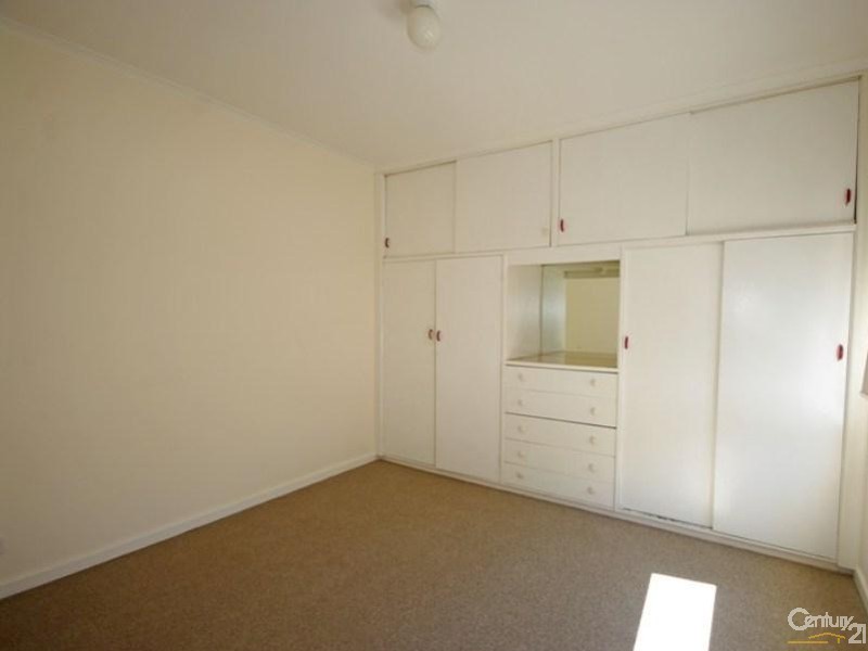 39A Prince Edward Avenue, Mckinnon VIC 3204