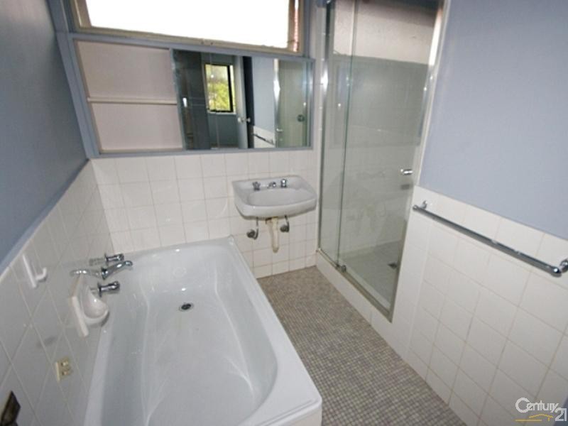 4/11 Brentwood Street, Bentleigh VIC 3204