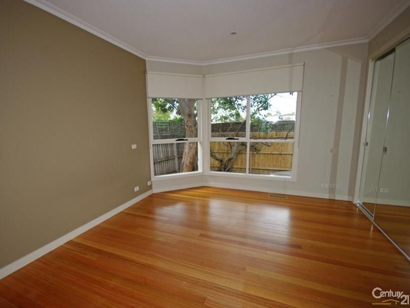 2/34 Whitmuir Road, Bentleigh VIC 3204