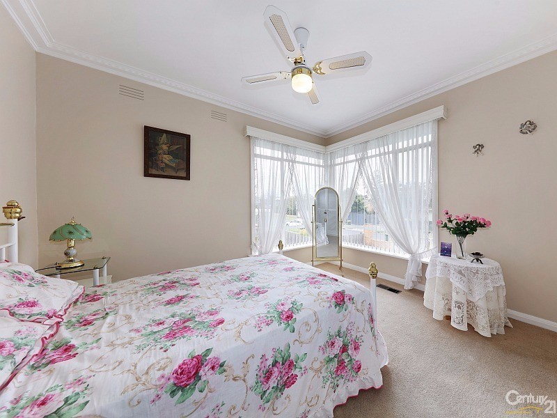 9 Bellevue Road, Bentleigh East VIC 3165