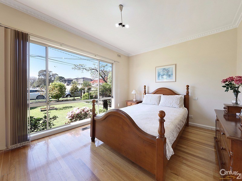 15 Biscop Road, Moorabbin VIC 3189