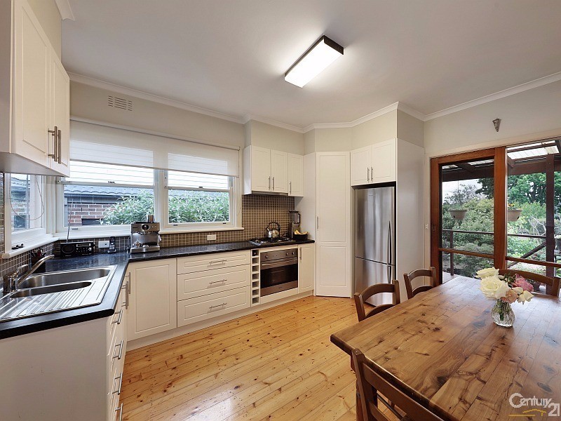 93 Parkmore Road, Bentleigh East VIC 3165