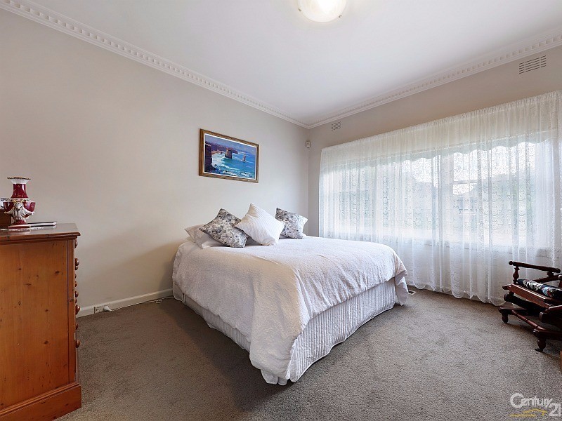 93 Parkmore Road, Bentleigh East VIC 3165